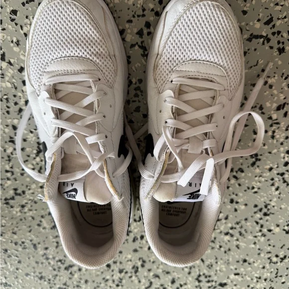 Nike White Knit Sneakers - Picture 3 of 4